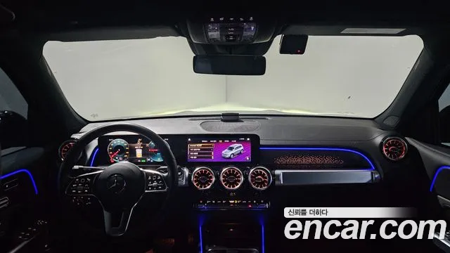 Mercedes-Benz EQB 2023 — фото 17