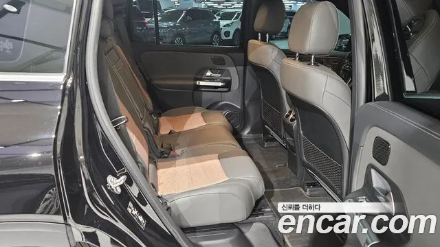 Mercedes-Benz EQB 2023 — фото 20