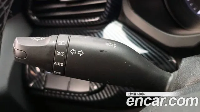 Hyundai Veloster 2019 — фото 16