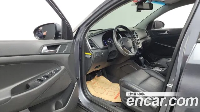 Hyundai Tucson 2018 — фото 13
