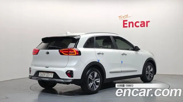 Kia Niro 2021 — фото 2