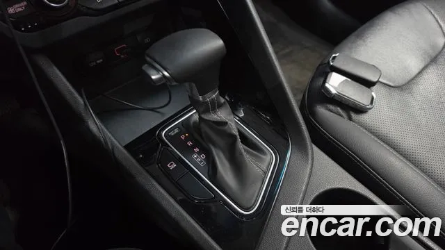 Kia Niro 2021 — фото 12