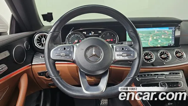 Mercedes-Benz E-Class 2019 — фото 13