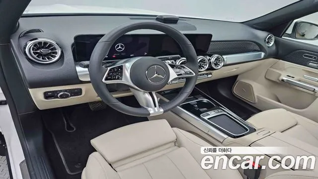 Mercedes-Benz EQB 2026 — фото 11