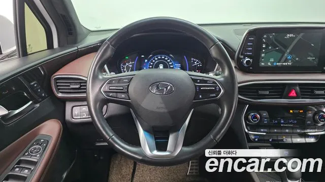 Hyundai Santafe 2019 — фото 20