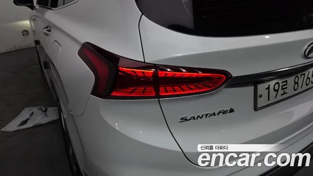 Hyundai Santafe 2019 — фото 9