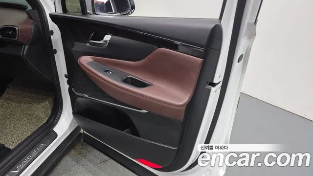Hyundai Santafe 2019 — фото 14