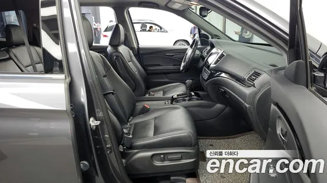 Honda Pilot 2017 — фото 11
