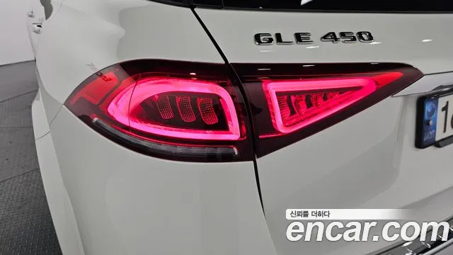 Mercedes-Benz GLE-Class 2021 — фото 9