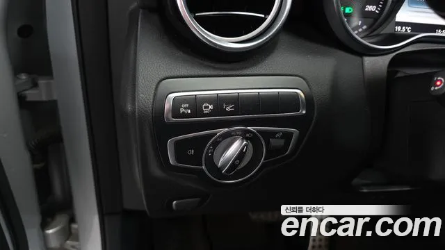 Mercedes-Benz GLC-Class 2017 — фото 18
