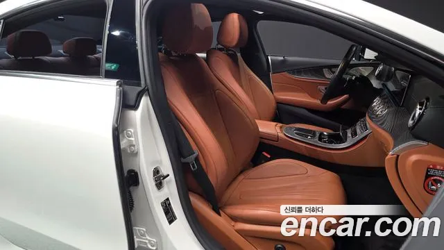Mercedes-Benz CLS-Class 2023 — фото 16