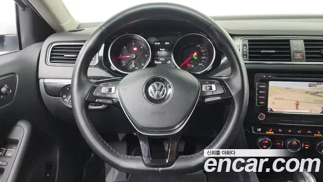 Volkswagen Jetta 2016 — фото 14