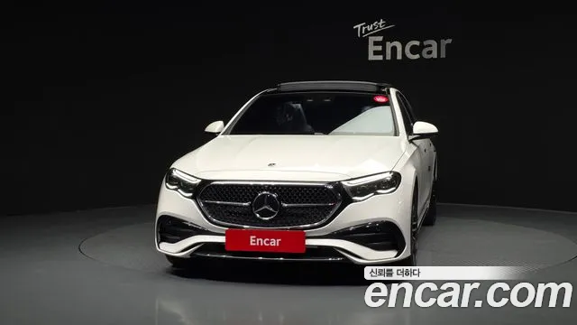 Mercedes-Benz E-Class 2025 — фото 3