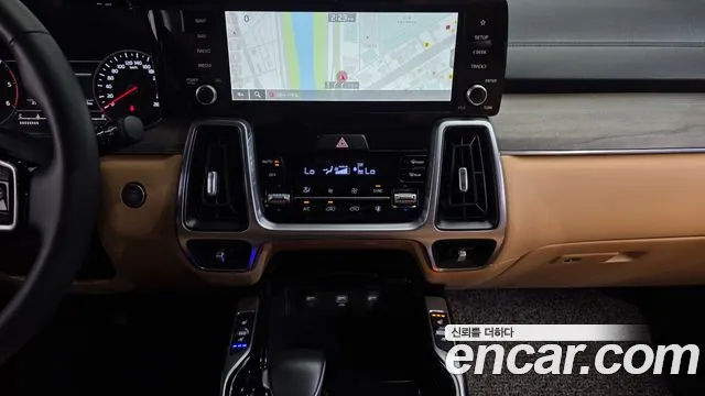 Kia Sorento 2023 — фото 15