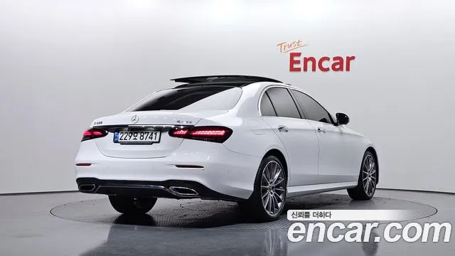 Mercedes-Benz E-Class 2021 — фото 2