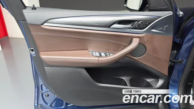 BMW X4 2021 — фото 14
