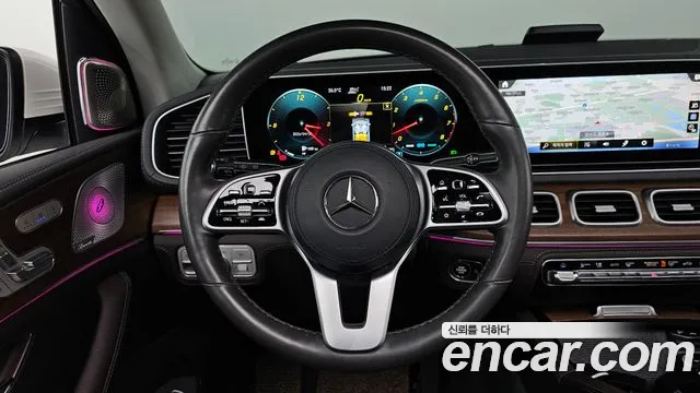 Mercedes-Benz GLE-Class 2020 — фото 19