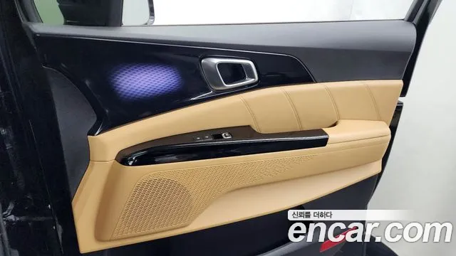 Kia Canival 2023 — фото 14