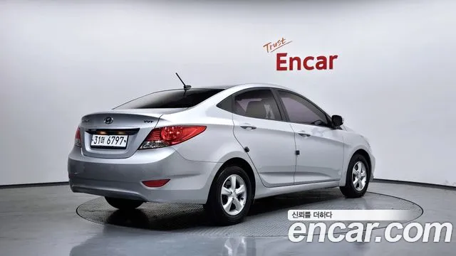 Hyundai Accent 2014 — фото 2