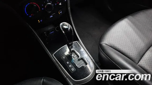 Hyundai Accent 2014 — фото 12