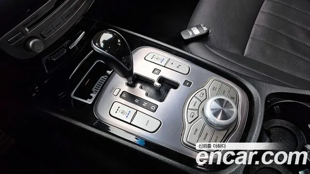 Hyundai Genesis 2014 — фото 12
