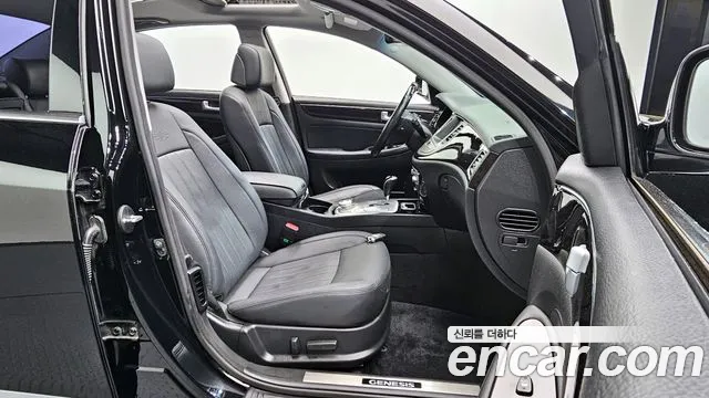 Hyundai Genesis 2014 — фото 17