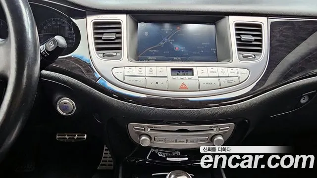 Hyundai Genesis 2014 — фото 19