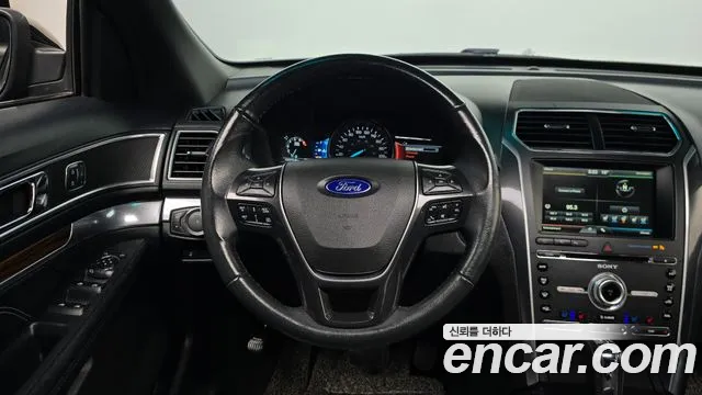 Ford Explorer 2016 — фото 18