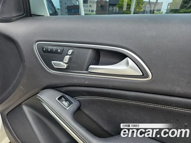 Mercedes-Benz GLA-Class 2019 — фото 11