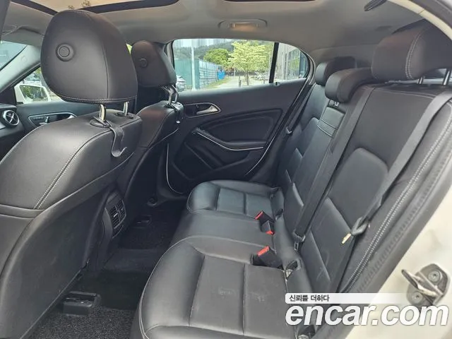 Mercedes-Benz GLA-Class 2019 — фото 12