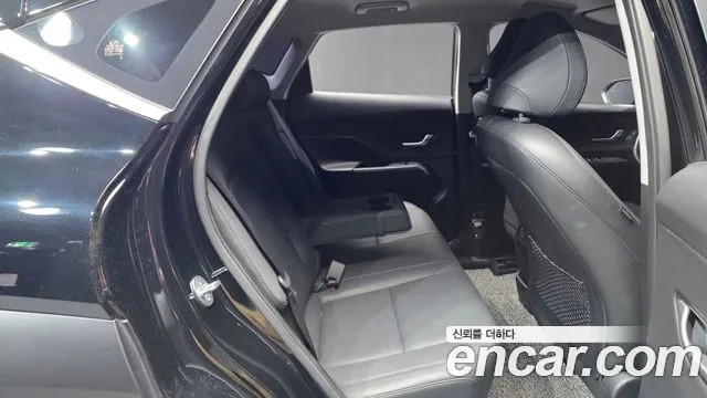 Hyundai Kona 2023 — фото 18