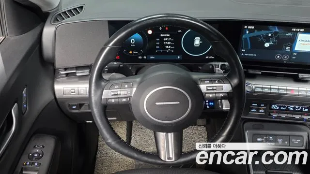 Hyundai Kona 2023 — фото 19