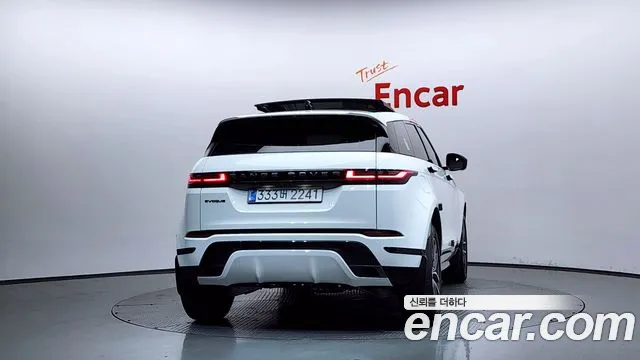Land Rover Range Rover Evoque 2026 — фото 4
