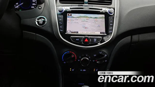 Hyundai Accent 2012 — фото 12