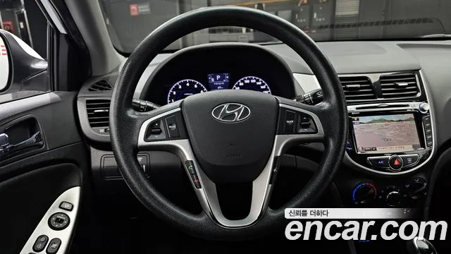 Hyundai Accent 2012 — фото 13