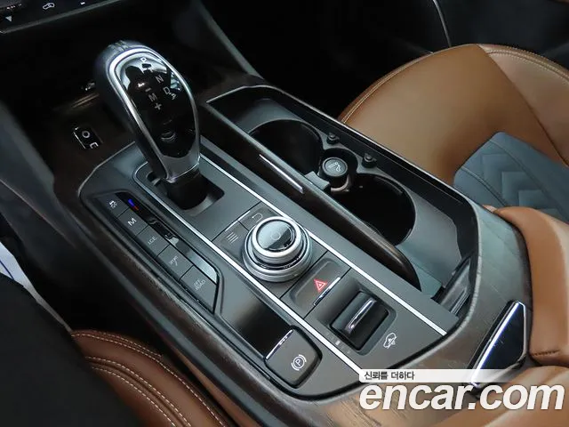 Maserati Levante 2018 — фото 14