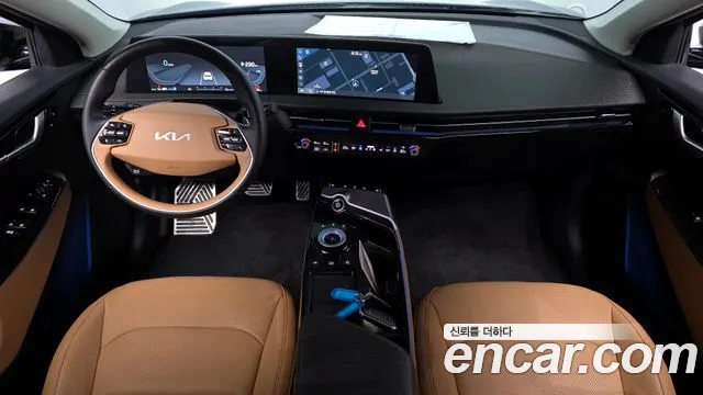 Kia EV6 2023 — фото 10