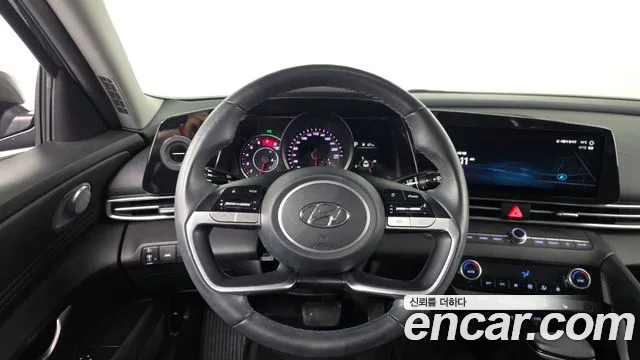 Hyundai AVANTE 2021 — фото 13