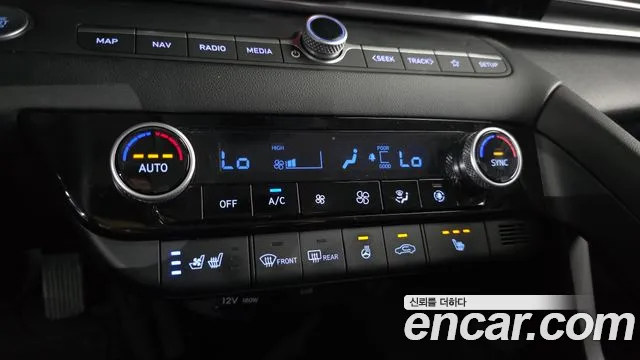 Hyundai AVANTE 2021 — фото 16