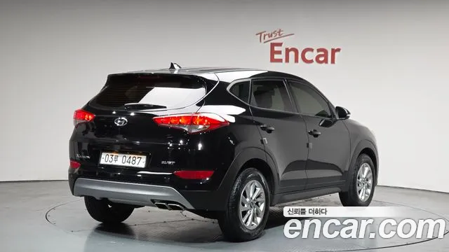Hyundai Tucson 2017 — фото 1