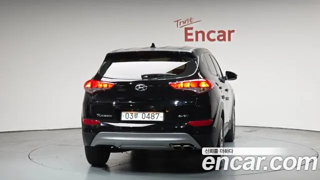 Hyundai Tucson 2017 — фото 3