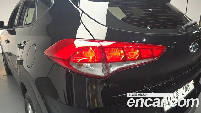 Hyundai Tucson 2017 — фото 8