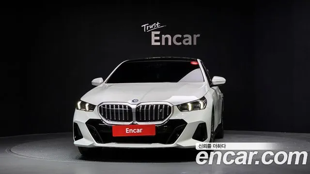 BMW i5 2025 — фото 3