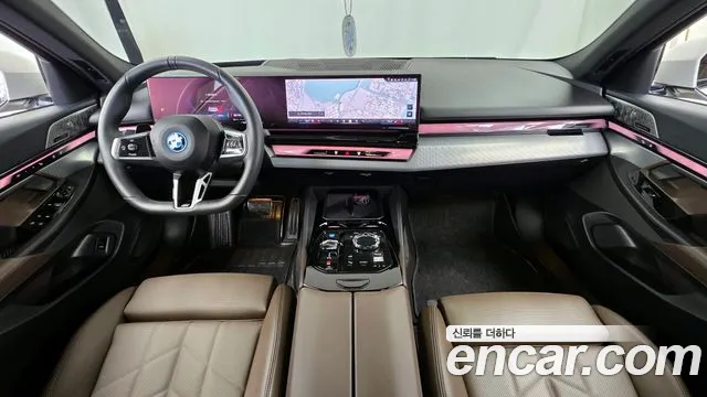 BMW i5 2025 — фото 10