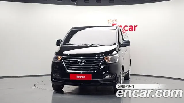 Hyundai Starex 2019 — фото 3