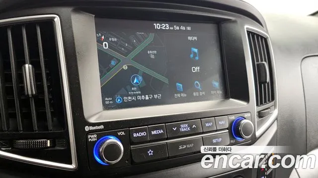 Hyundai Starex 2019 — фото 15
