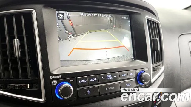 Hyundai Starex 2019 — фото 16