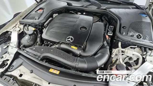 Mercedes-Benz E-Class 2022 — фото 6