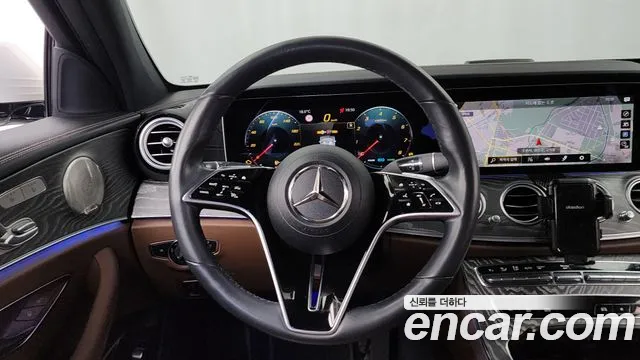 Mercedes-Benz E-Class 2022 — фото 19