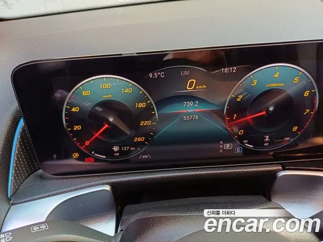 Mercedes-Benz GLB-Class 2021 — фото 16